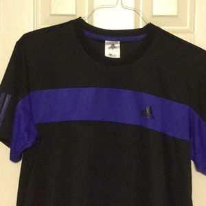 Adidas men’s tennis shirt size medium